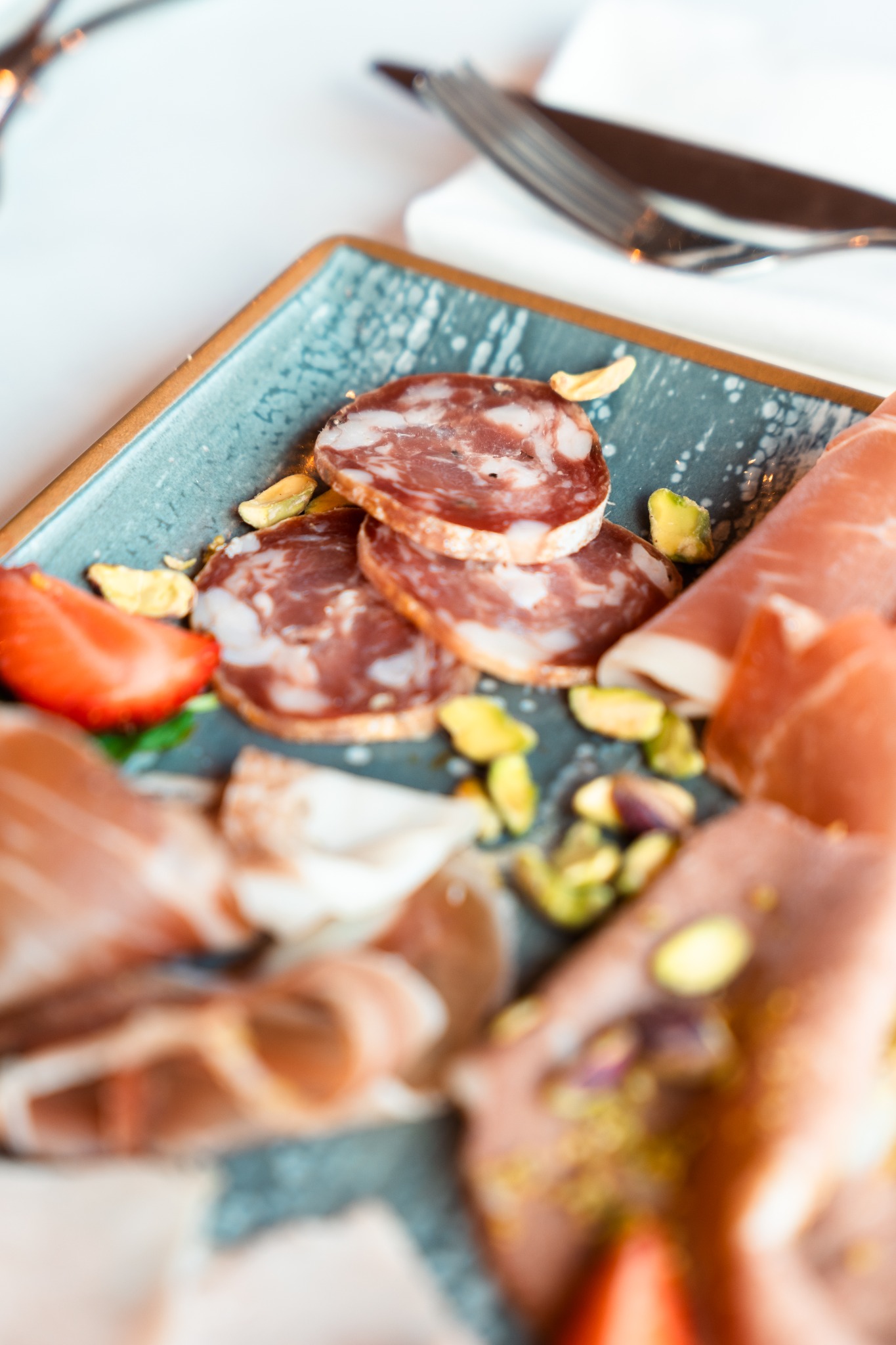Salumi e pistacchi
